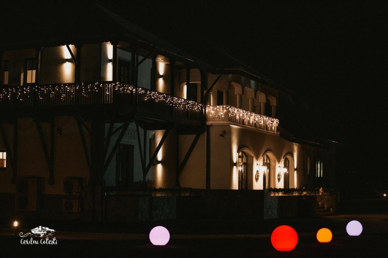 Cerdac Cotesti Golestii de Sus Exteriér fotografie