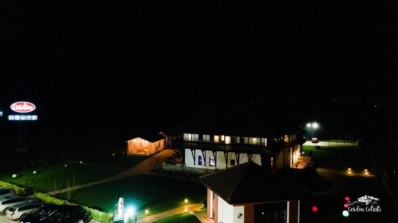 Cerdac Cotesti Golestii de Sus Exteriér fotografie